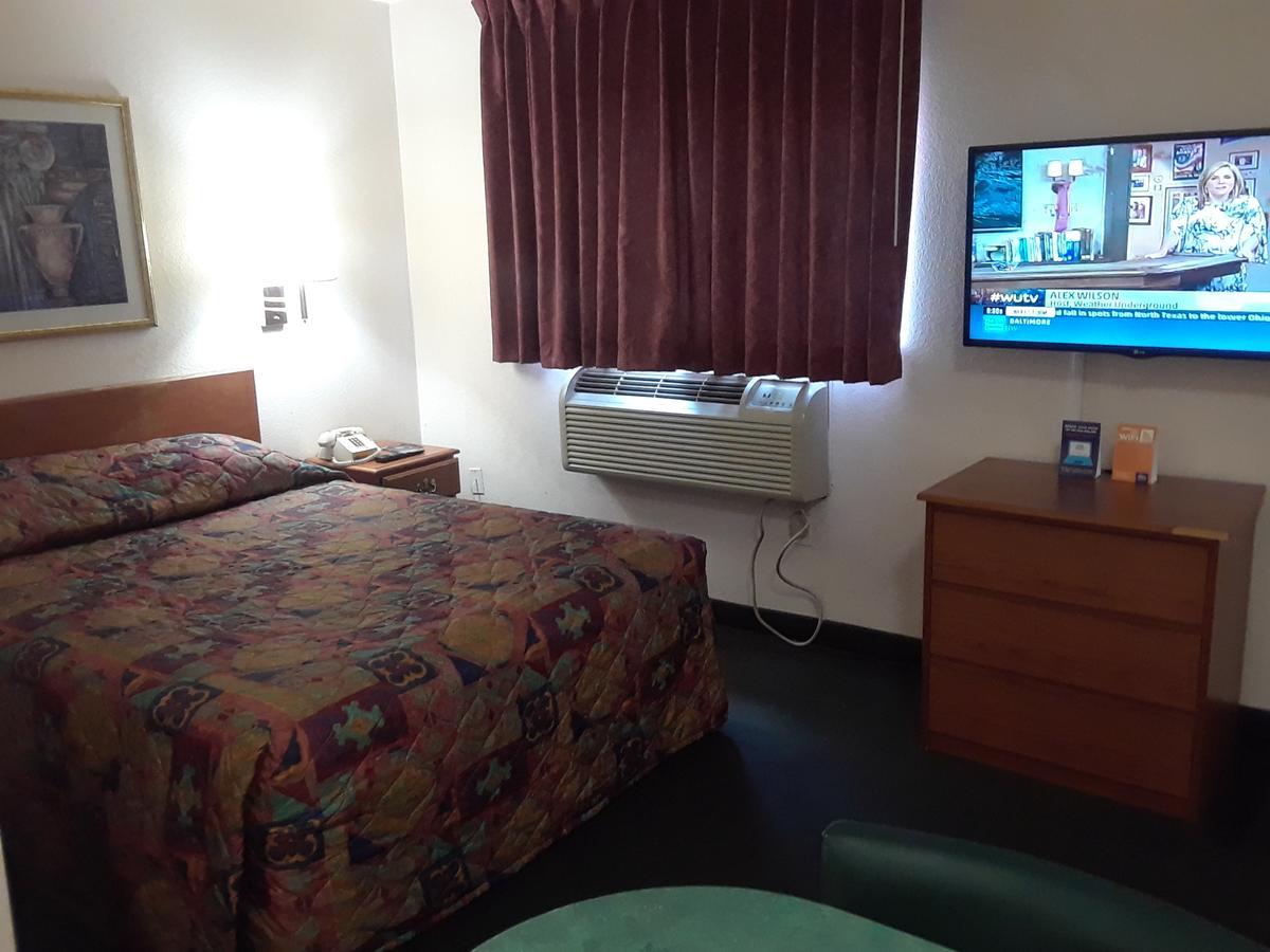 Intown Suites Houston Intercontinental エクステリア 写真