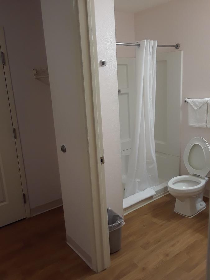 Intown Suites Houston Intercontinental エクステリア 写真